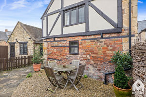 Photo 17- click for photo gallery